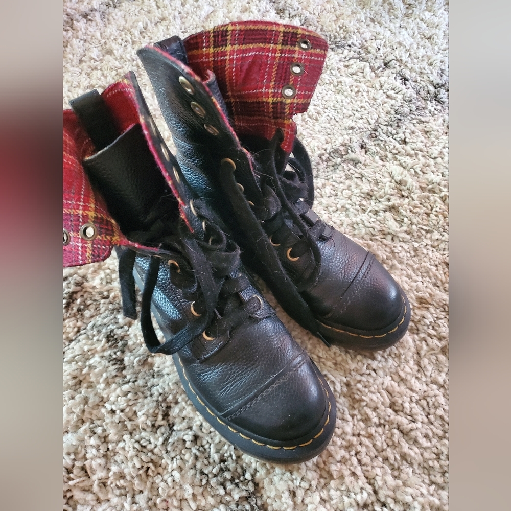 Womens Dr. Marten boots